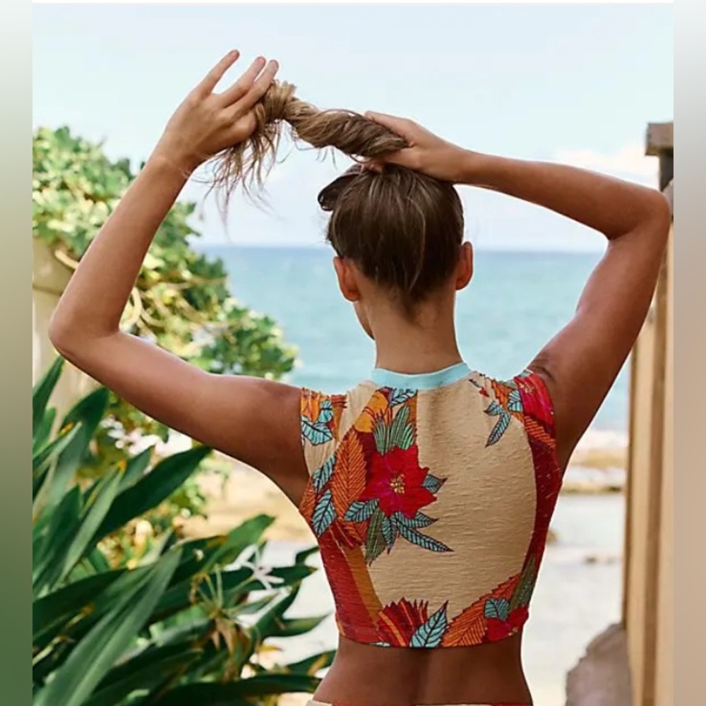 Free People Beach The Sony Printed Tee In Miami Floral - Picture 2 of 6